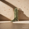 Wholesale of golden cowboy boot pendant accessories in the vintage jewelry world Application Scenario